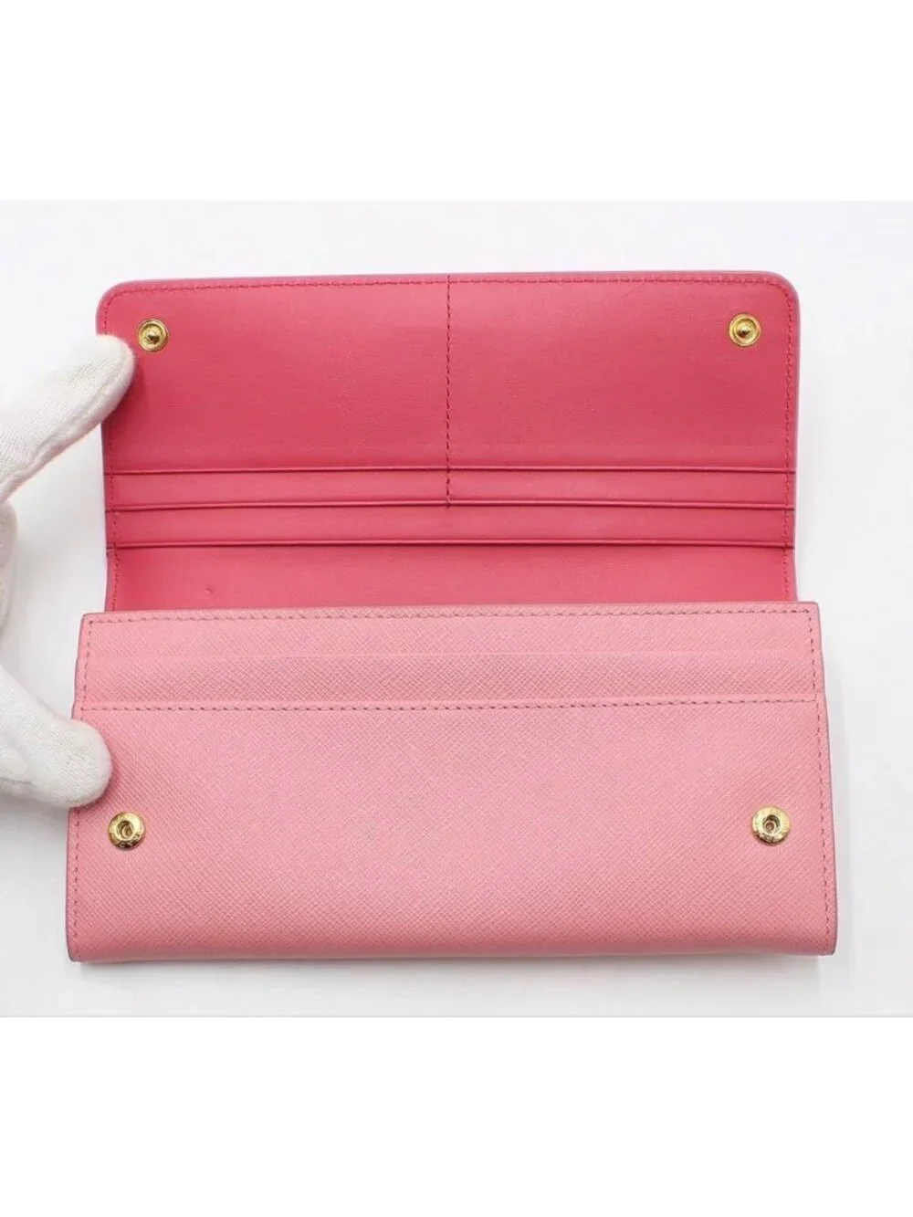 Prada this authentic